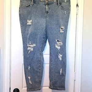 Torrid 20w Boyfriend Distressed Stretchy Jeans